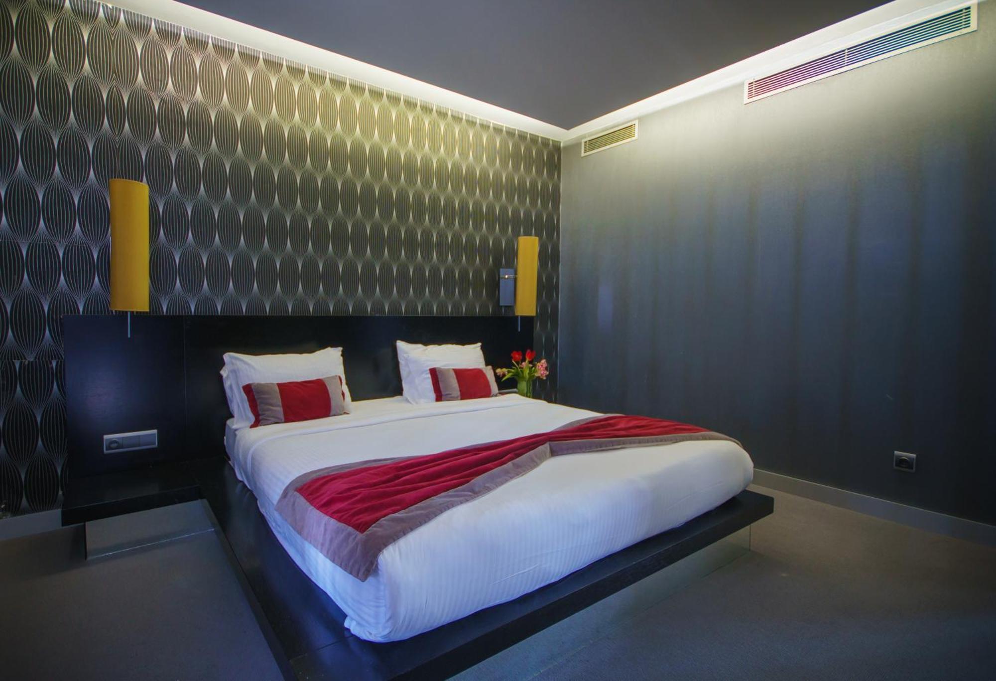 Vernazza Suites Истанбул Екстериор снимка
